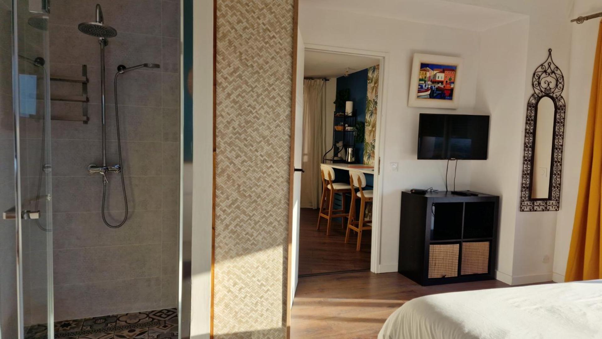 Reve D'Escapade Chambre Avec Vue Sublime Sur Les Cevennes Ardechoises Barjac  Extérieur photo